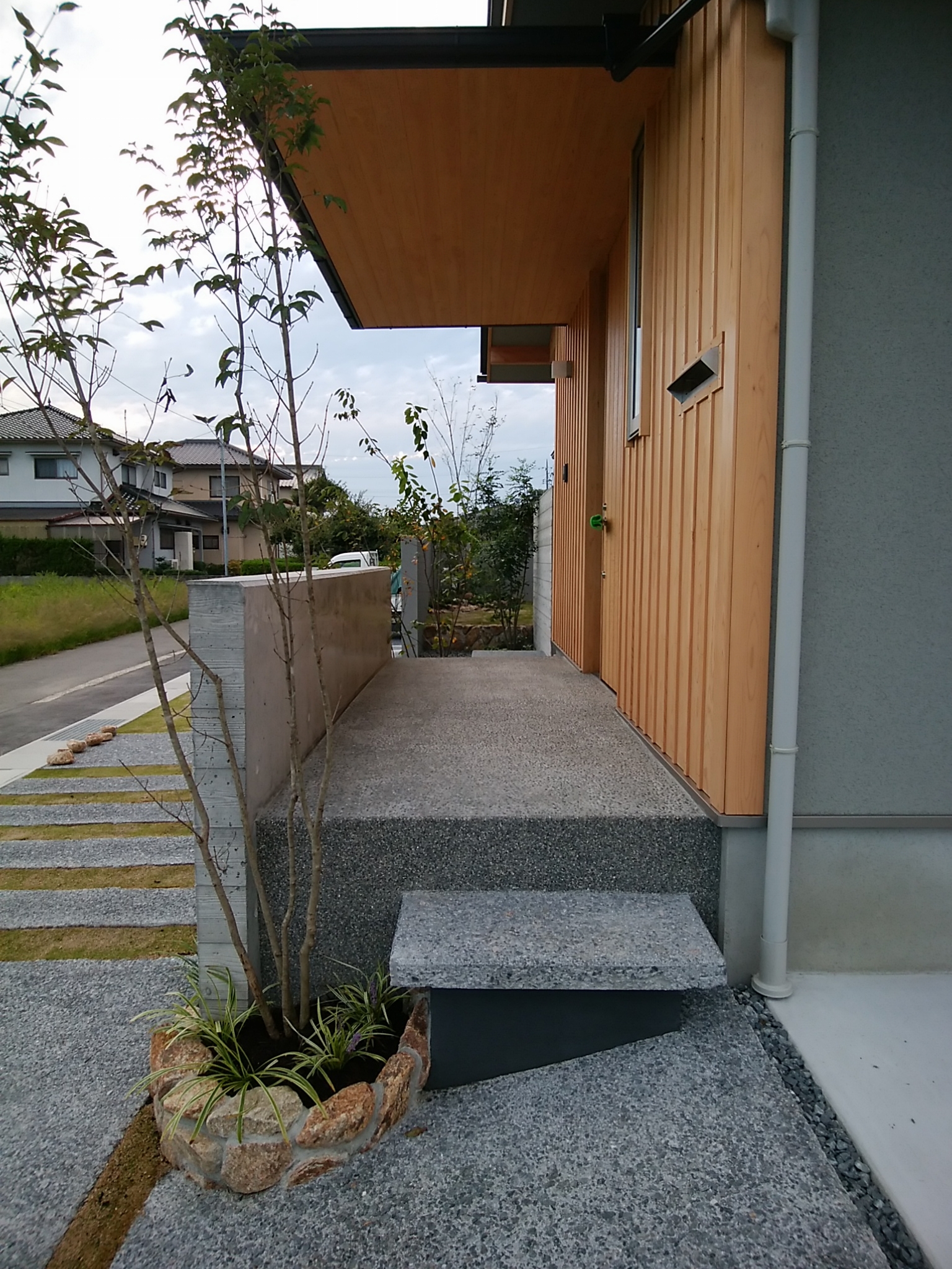 いろどりの家　外構