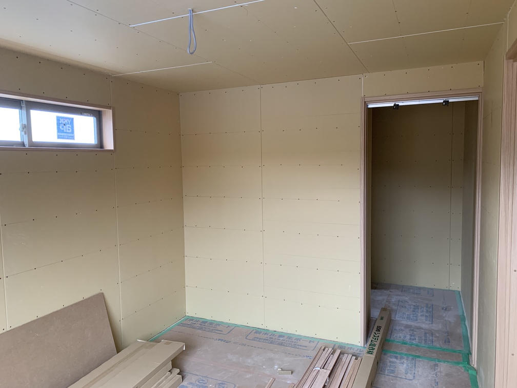平屋　木まま　新築住宅　大工　外壁
