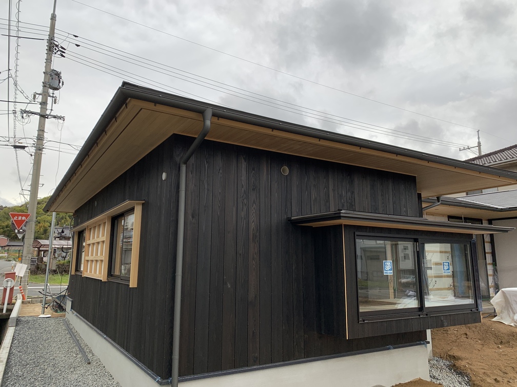 平屋　木まま　新築住宅　仕上げ