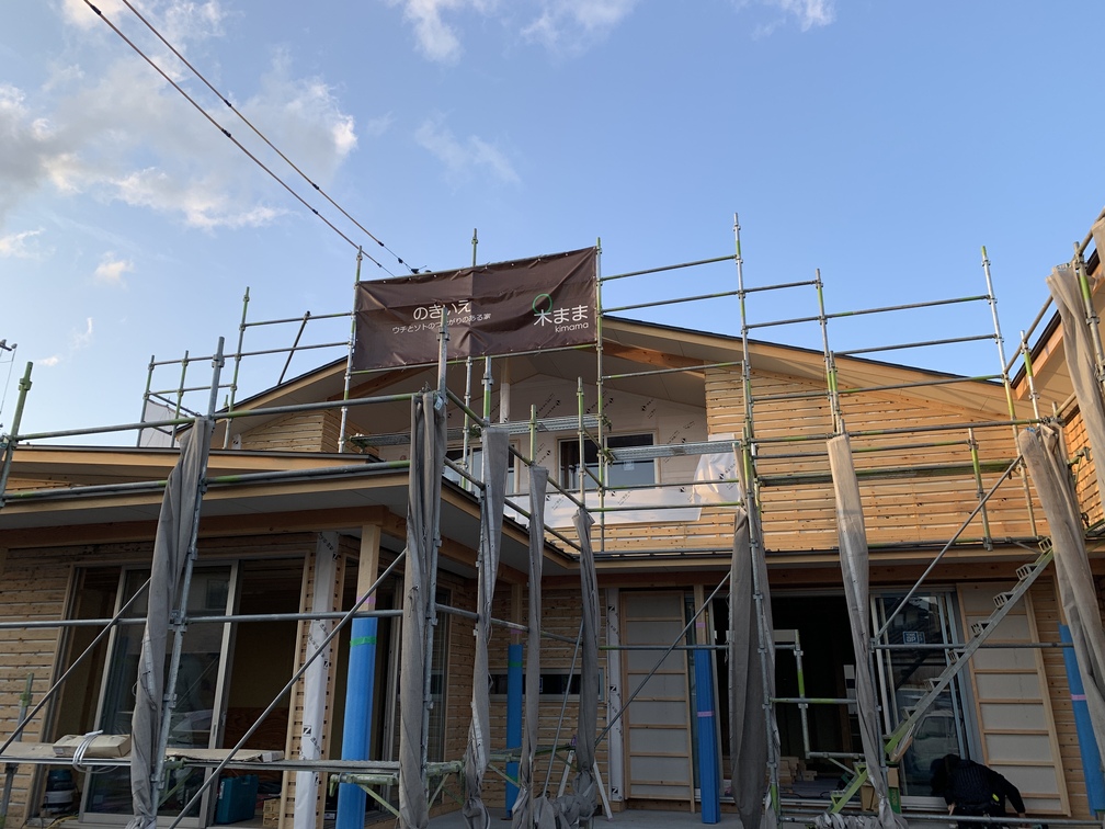 平屋　2階建て　木まま　新築住宅　木工事