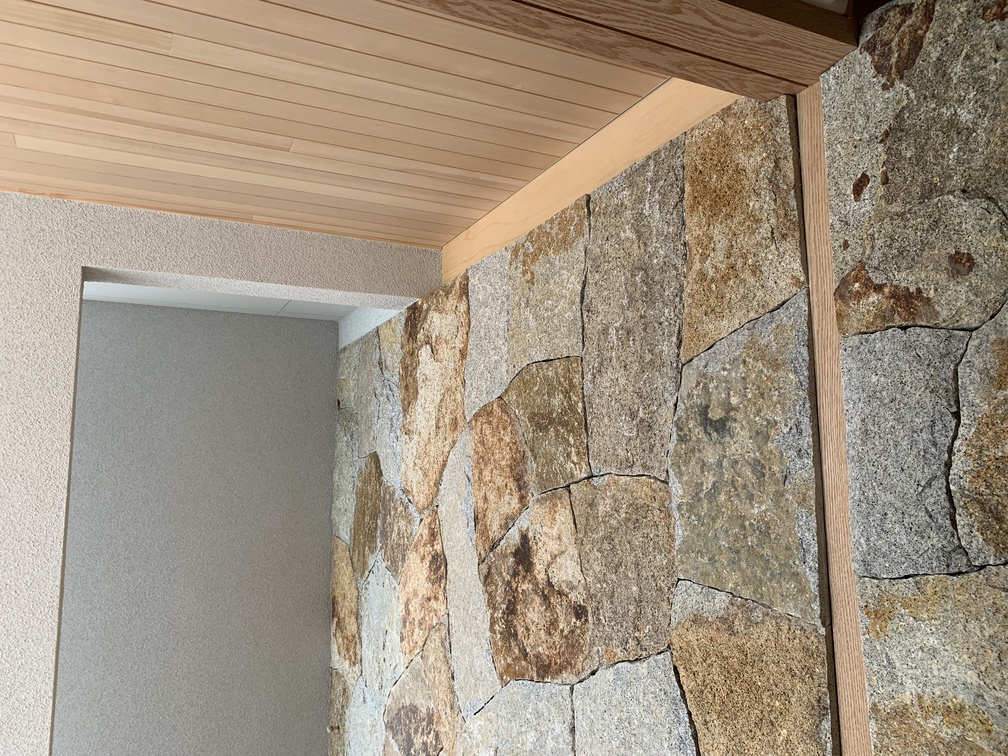 平屋　2階建て　木まま　新築住宅　木工事