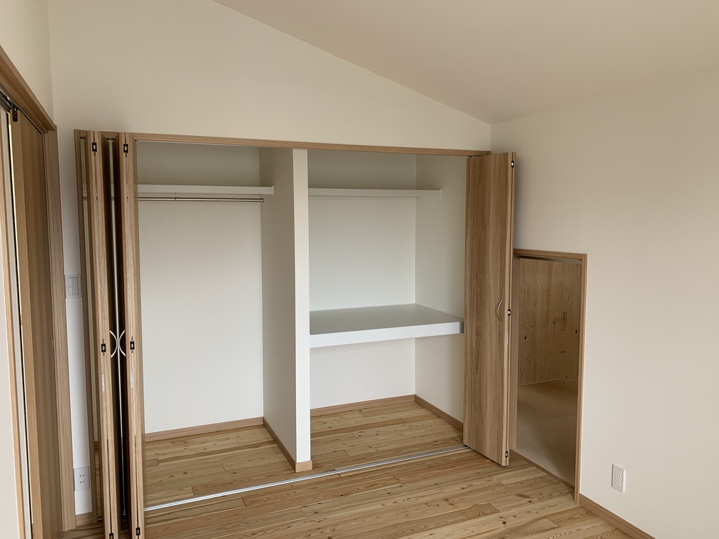 木まま　平屋　2階建て　木造新築住