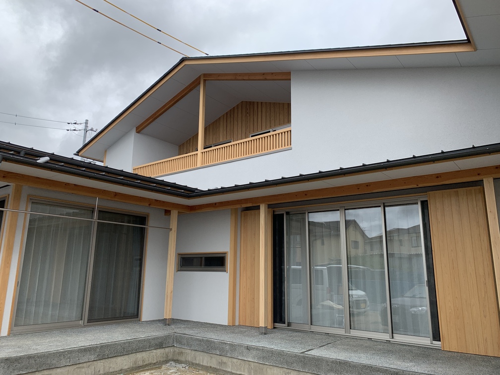 木まま　平屋　2階建て　木造新築住