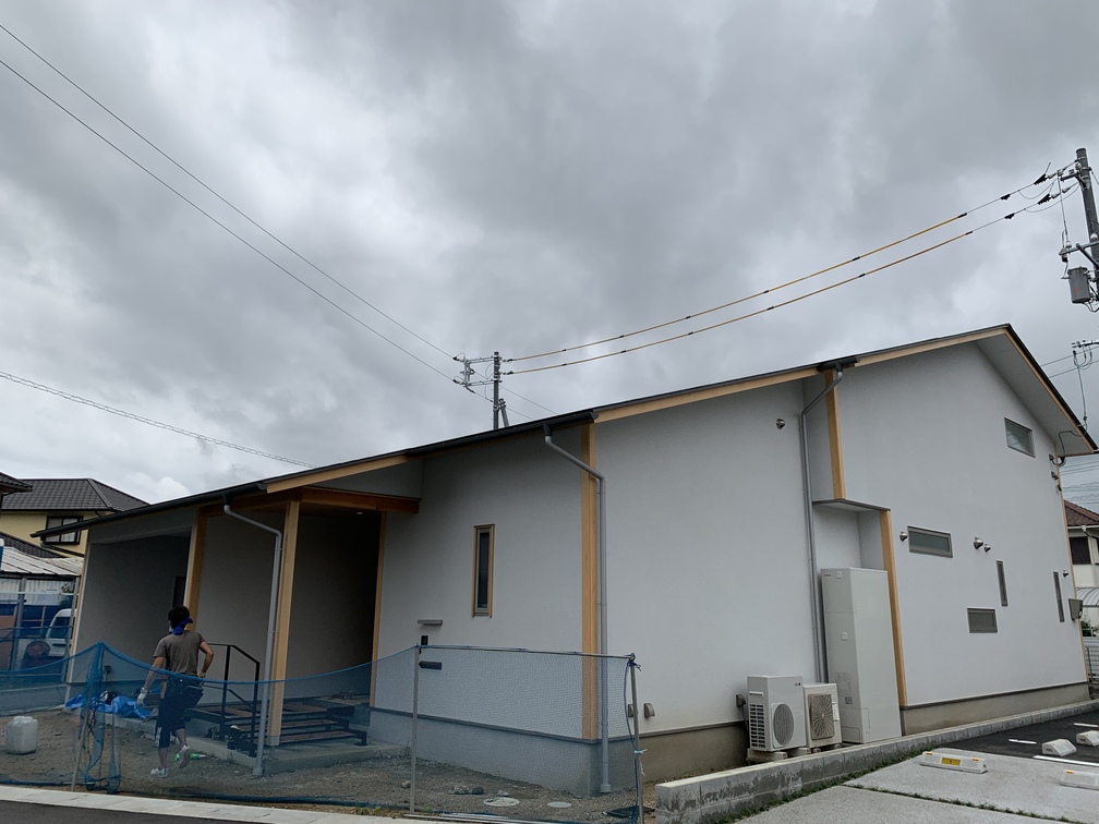 木まま　平屋　2階建て　木造新築住