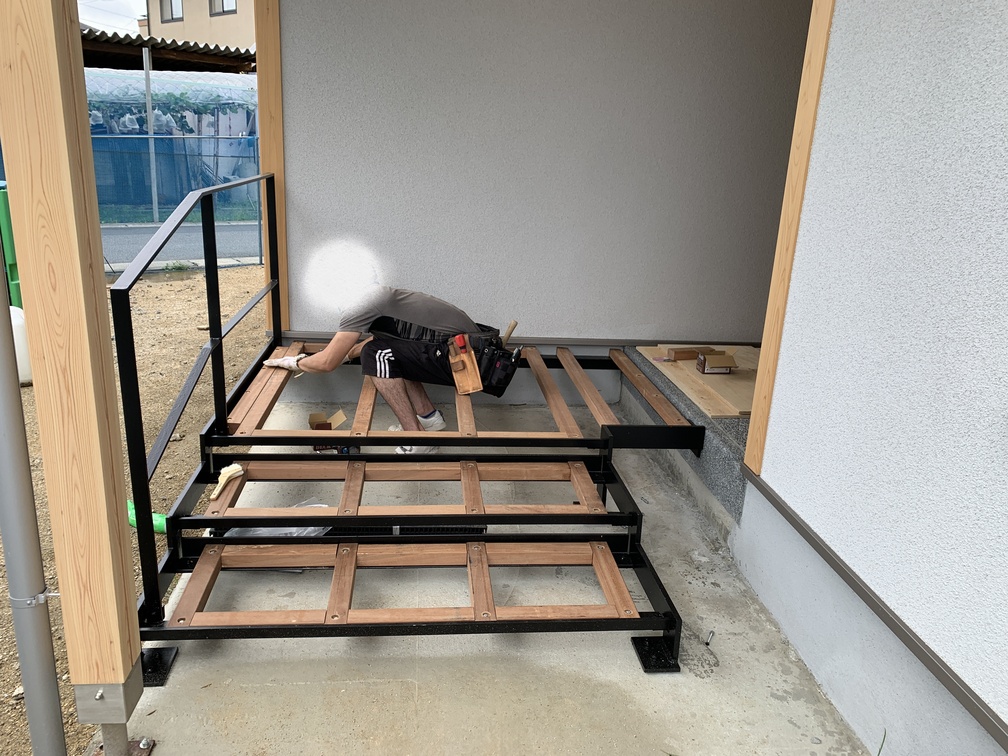 木まま　平屋　2階建て　木造新築住