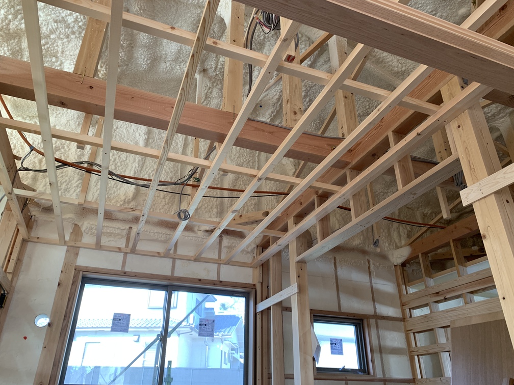 木まま　平屋　木造新築住宅　